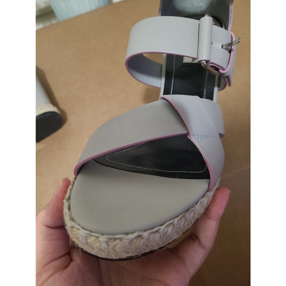 Authentic Balenciaga Sandals - Picture 9 of 14